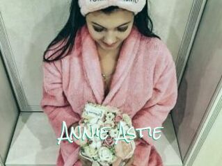 Annie_Astie