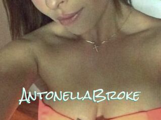AntonellaBroke