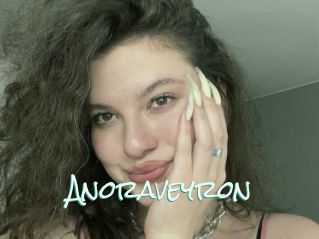 Anoraveyron