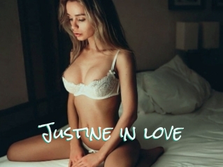Justine_in_love