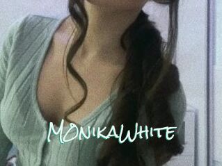 M0nikaWhite