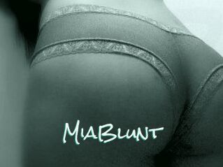 MiaBlunt
