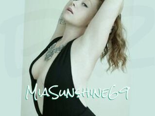 Mia_Sunshine69