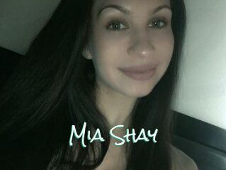 Mia_Shay