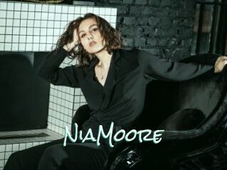 NiaMoore